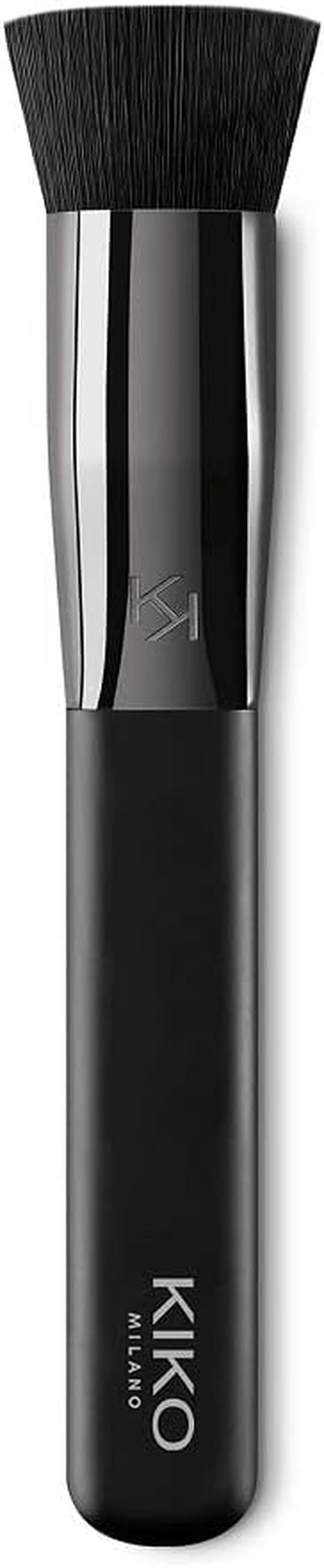 KIKO Milano Face 10 Blush Brush | Pennello Dal Taglio Obliquo per Blush, Terre E Illuminanti, Fibre Naturali
