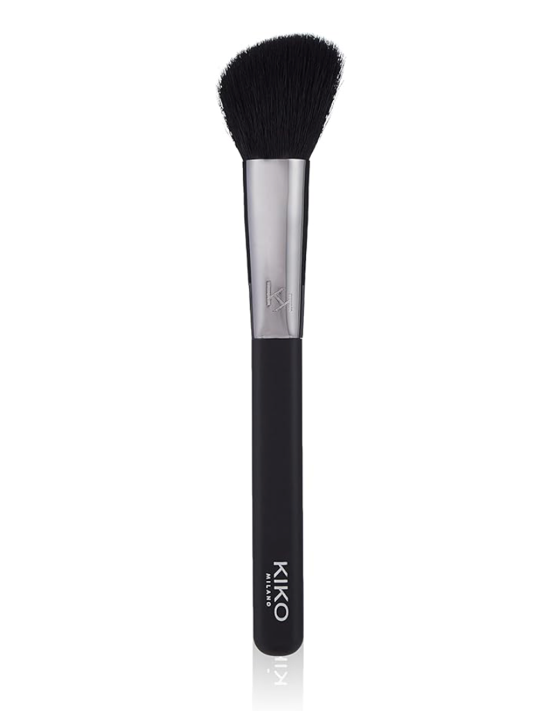 KIKO Milano Face 10 Blush Brush | Pennello Dal Taglio Obliquo per Blush, Terre E Illuminanti, Fibre Naturali