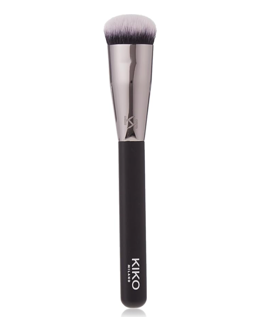 KIKO Milano Face 10 Blush Brush | Pennello Dal Taglio Obliquo per Blush, Terre E Illuminanti, Fibre Naturali